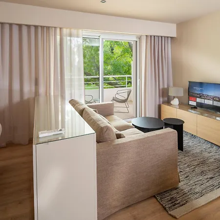 Aparthotel Massane 4*
